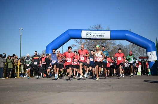 Más de 400 personas corrieron y pedalearon en el Dúa Bértora