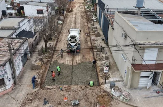 Reconstrucción de calle 3 de Caballería en Gualeguaychú avanza