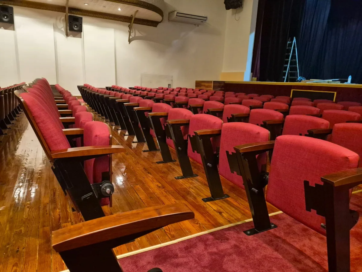 El Teatro Seminari reinaugura con una variada programación cultural