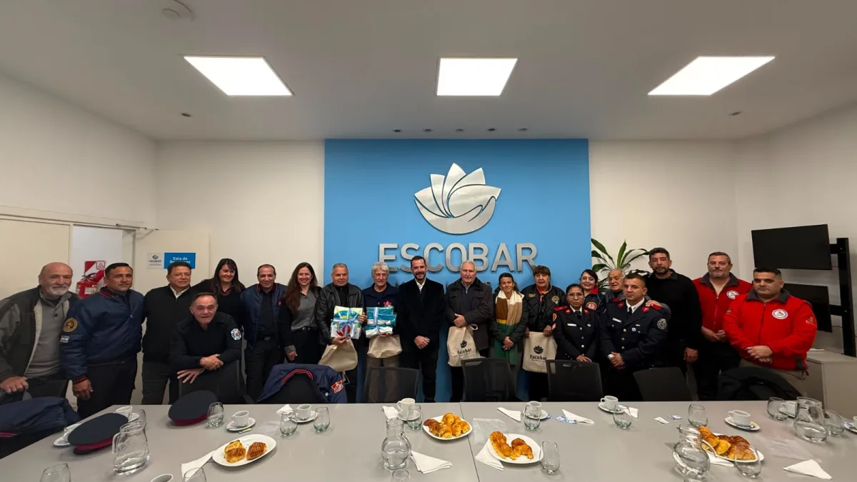 Reconocimiento a los Bomberos Voluntarios en Escobar
