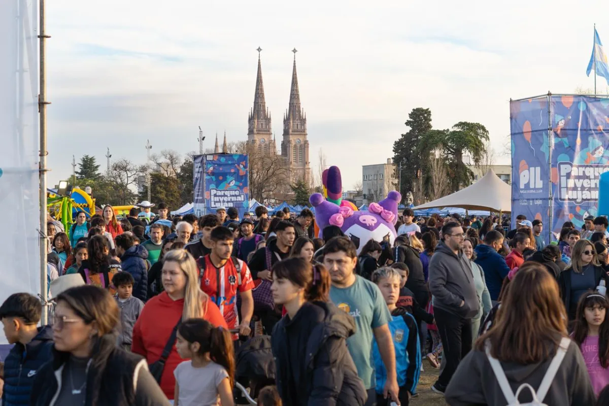 Actividades recreativas y deportivas en el Parque Invernal Luján