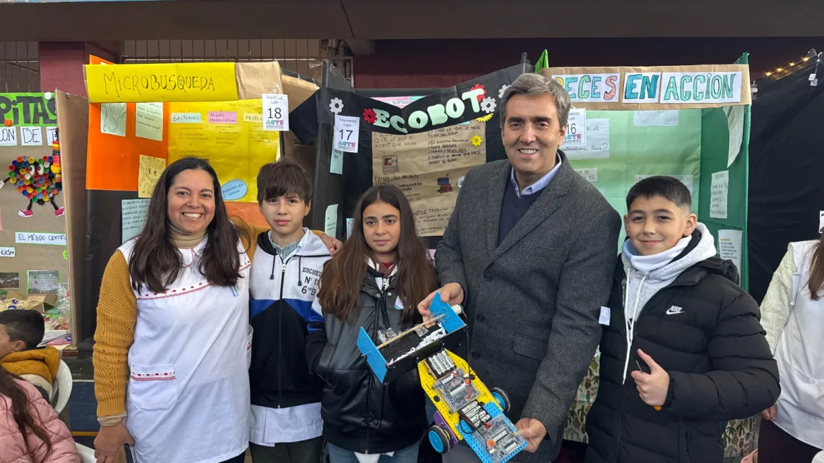 Cuarenta y nueve proyectos participaron de la Feria Distrital de Ciencias