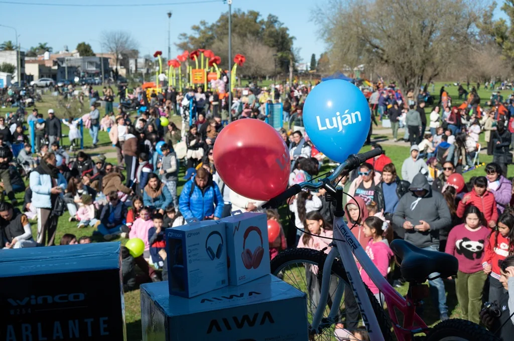 El Día de las Infancias llenó el Parque Independencia de alegría