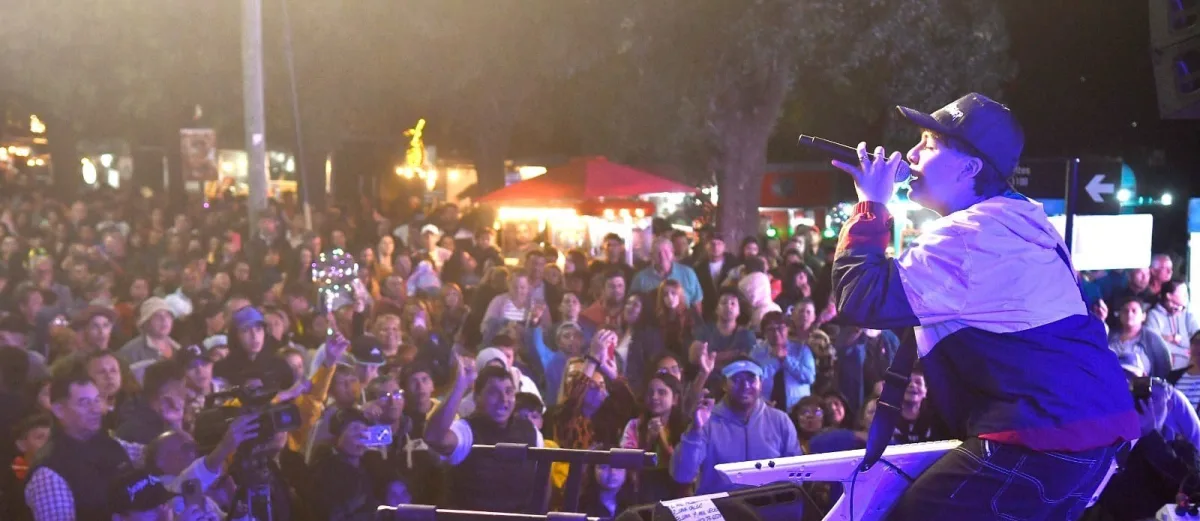 Fiesta por el 69° aniversario del barrio Loreto en Jáuregui