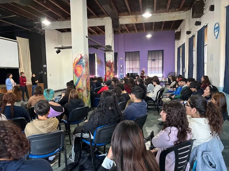Jóvenes de Luján presentan proyectos en el programa de Memoria