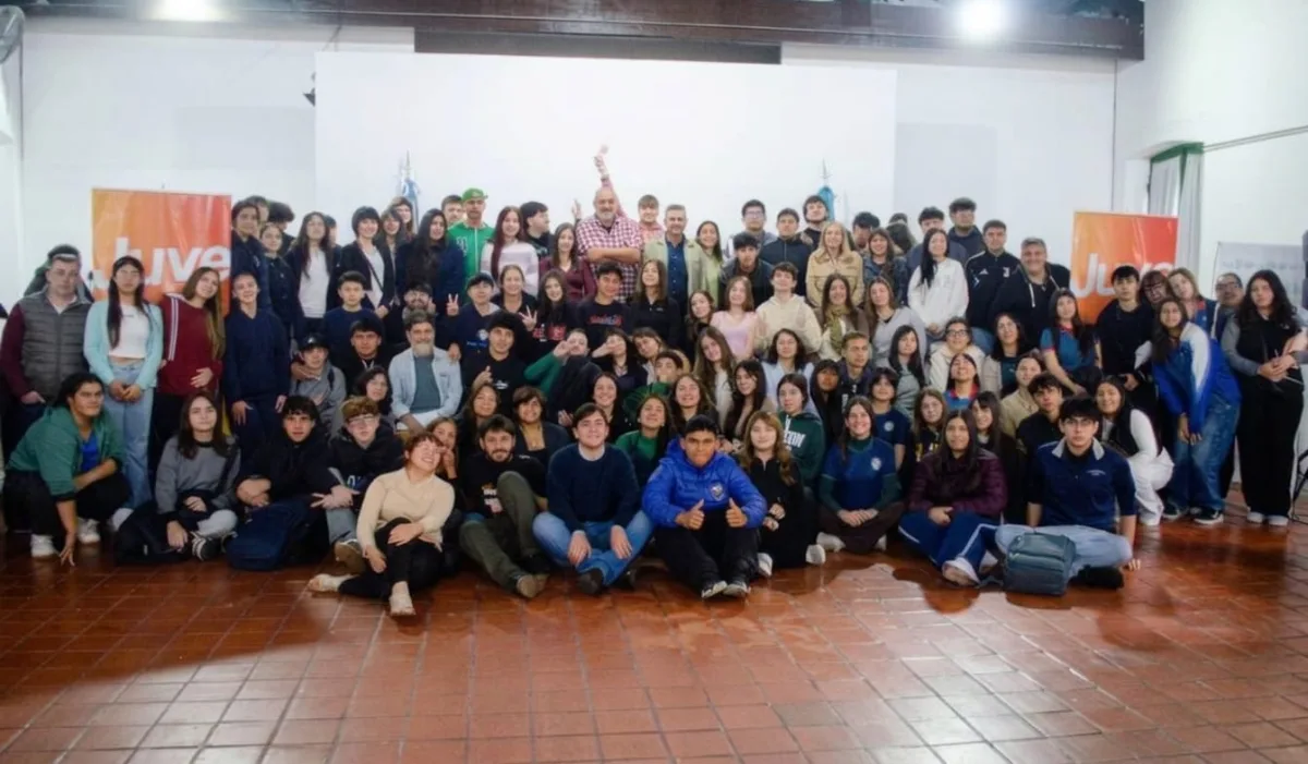 Más de 150 jóvenes participaron del Primer Encuentro de Centros de Estudiantes