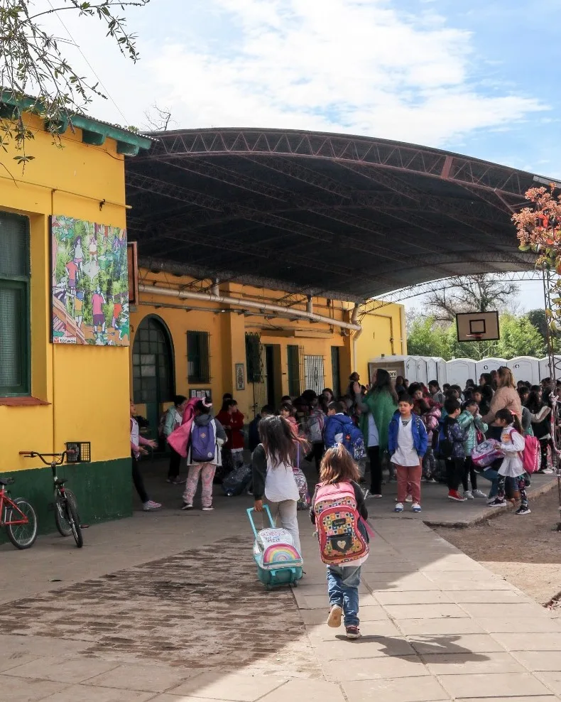 Mejoras en la cocina de la Escuela Primaria Nº 23 de Olivera