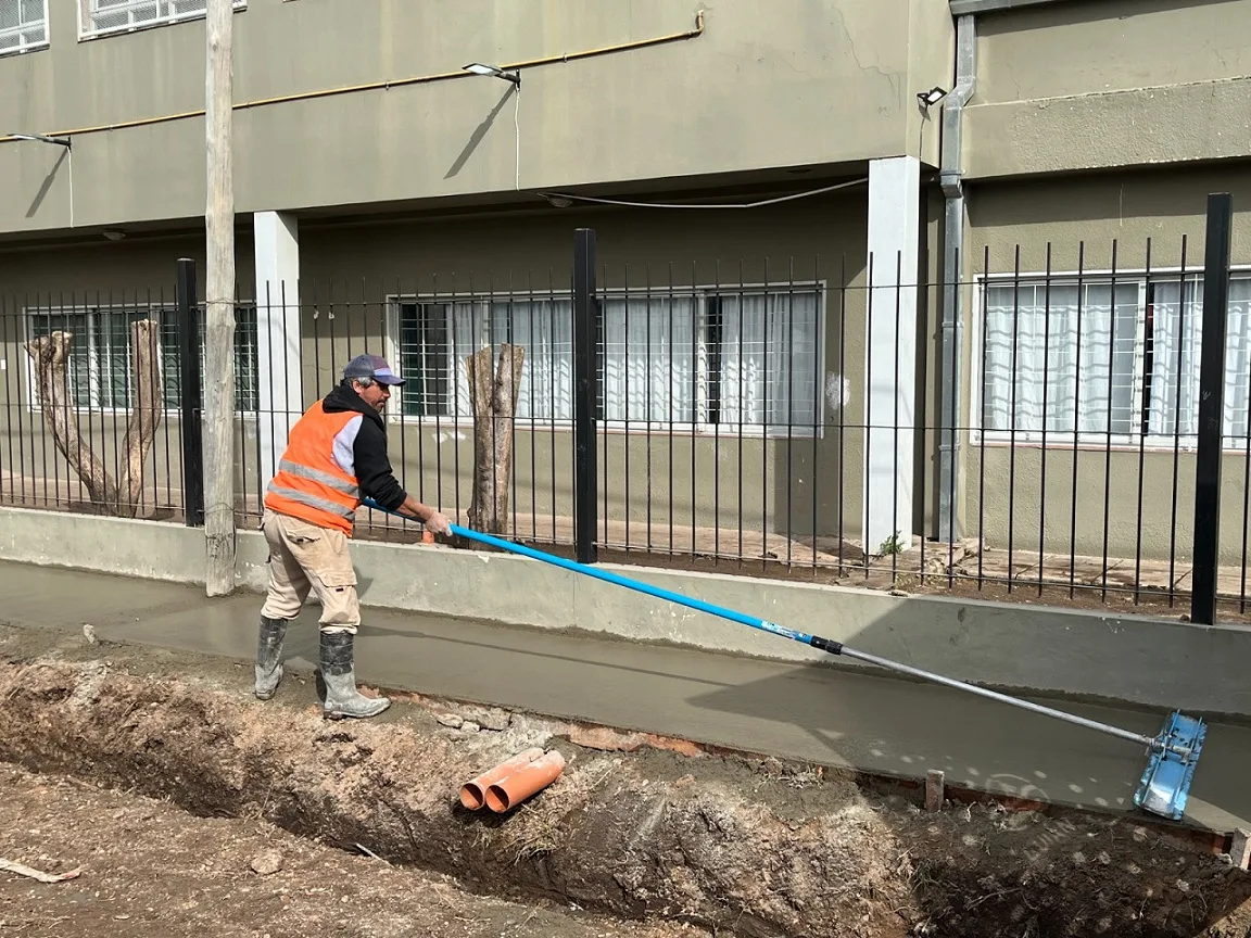 Mejoras en la Escuela Primaria N° 15 de Luján para una mejor accesibilidad