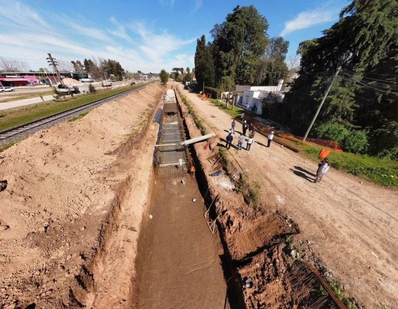 Avances en educación y infraestructura en Marcos Paz