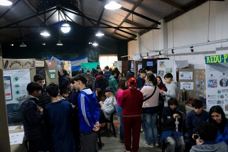 Estudiantes de Marcos Paz participan en concurso de innovación