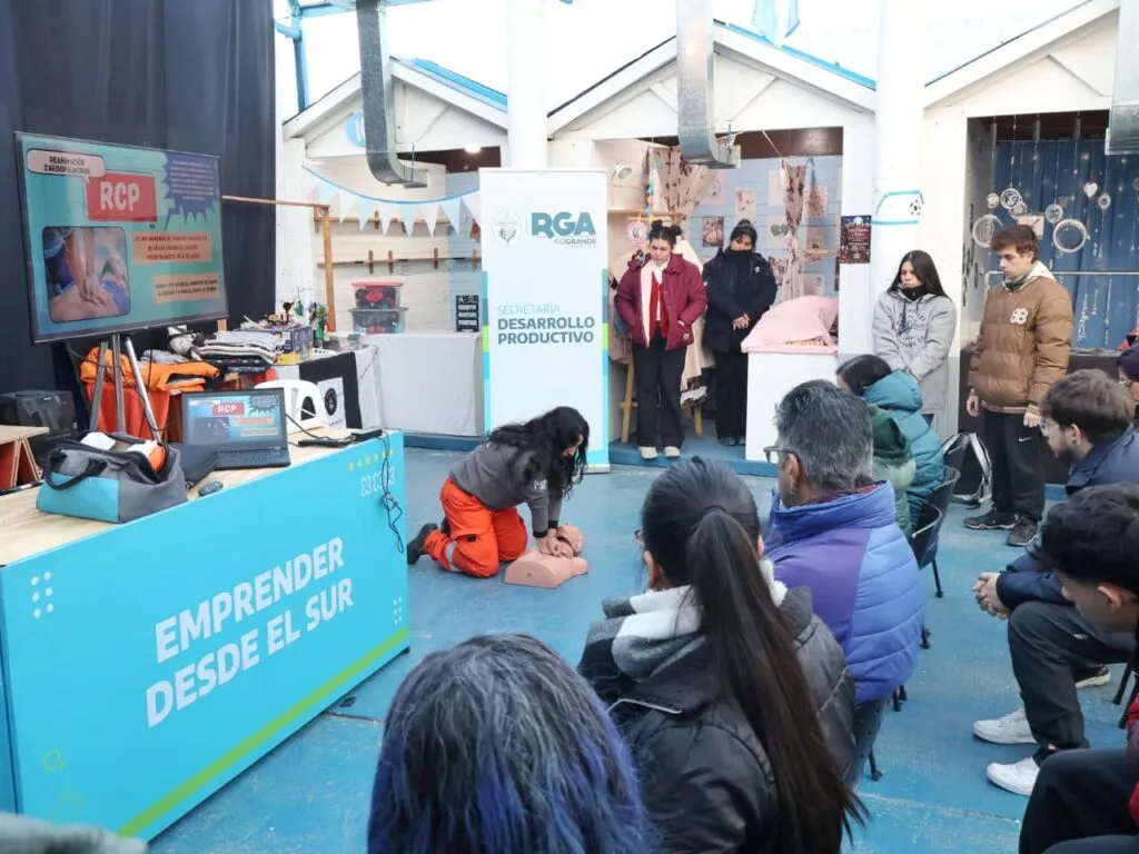 Capacitación en primeros auxilios para emprendedores en Río Grande