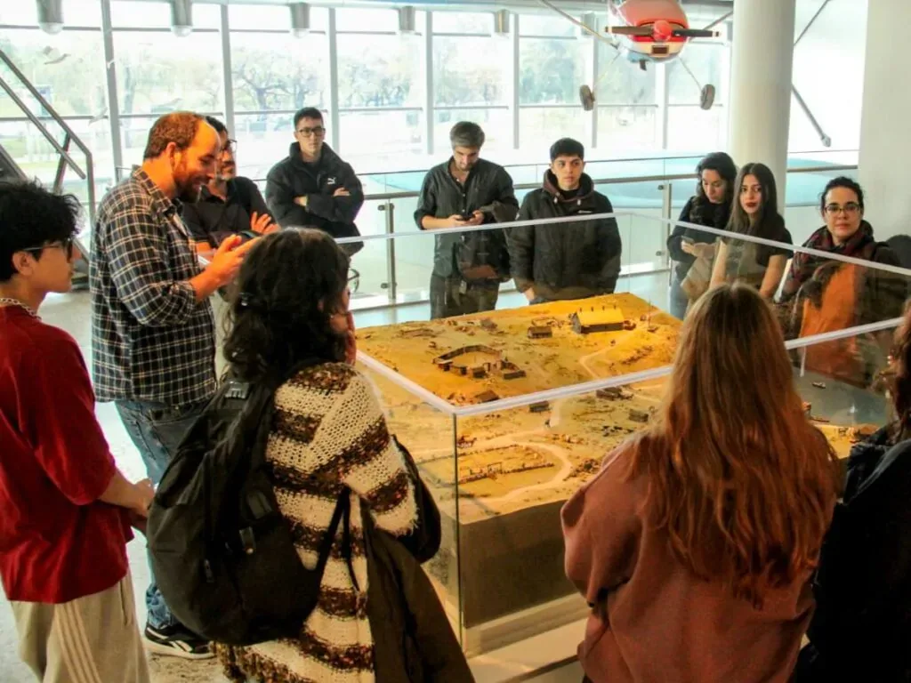 Estudiantes de Río Grande visitaron el Museo Malvinas en Buenos Aires