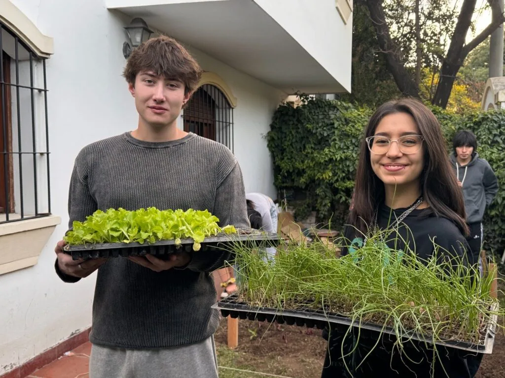 La Casa de Jóvenes en Córdoba inauguró una huerta comunitaria