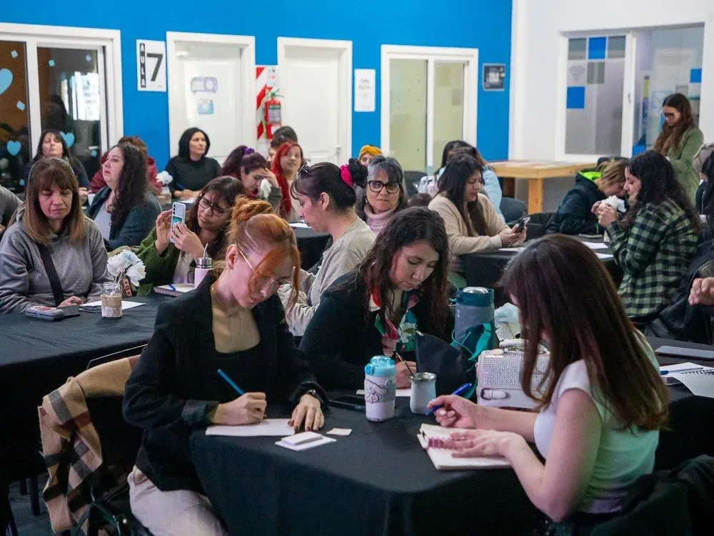 Más de 50 mujeres participaron en el encuentro de Rondas para construir futuro