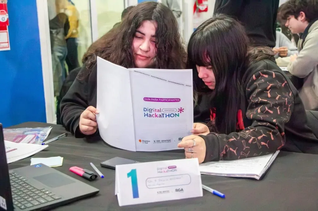 Río Grande invita a jóvenes a participar en la 5° Digital Hackathon