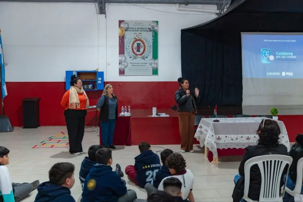 Río Grande ofreció herramientas para el uso seguro de internet