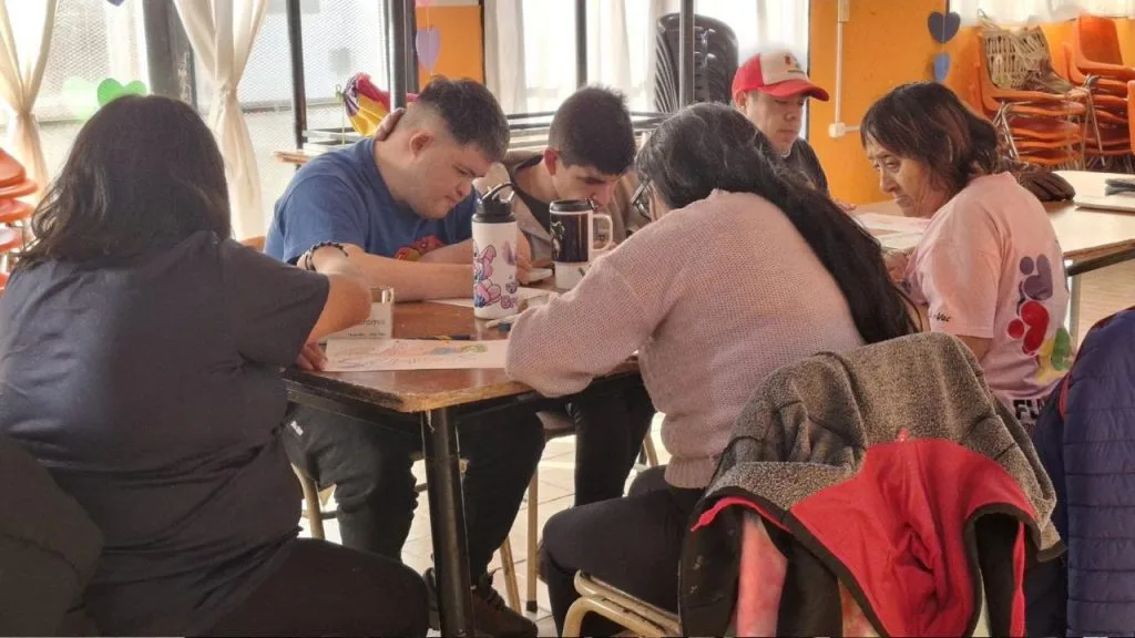 Actividades recreativas y sociales en el CIC Centenario de Caleta Olivia