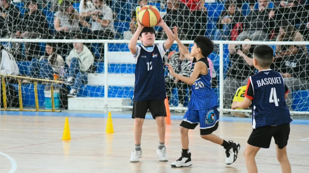 Caleta Olivia celebró una jornada deportiva para toda la familia