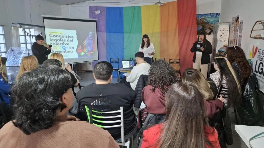 Caleta Olivia realizó jornada de concientización sobre diversidad sexual