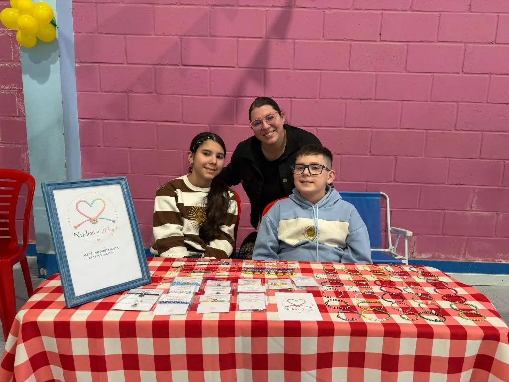 Caleta Olivia recibió la Feria Emprender Kids para jóvenes emprendedores