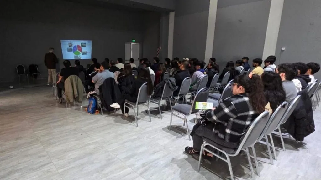 Capacitación sobre prevención de daños en ductos para trabajadores municipales