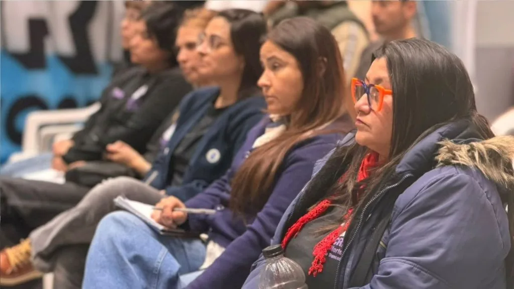 Capacitación sobre seguridad laboral y género para trabajadores de UOCRA