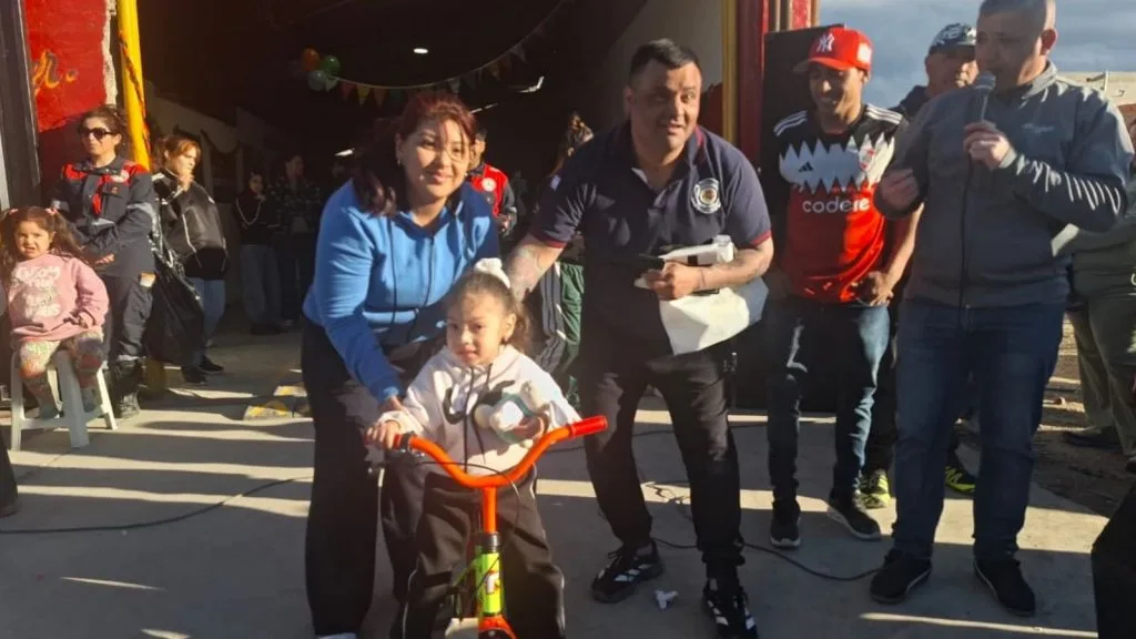 Celebración de Bomberos Voluntarios clausuró el Mes de las Infancias