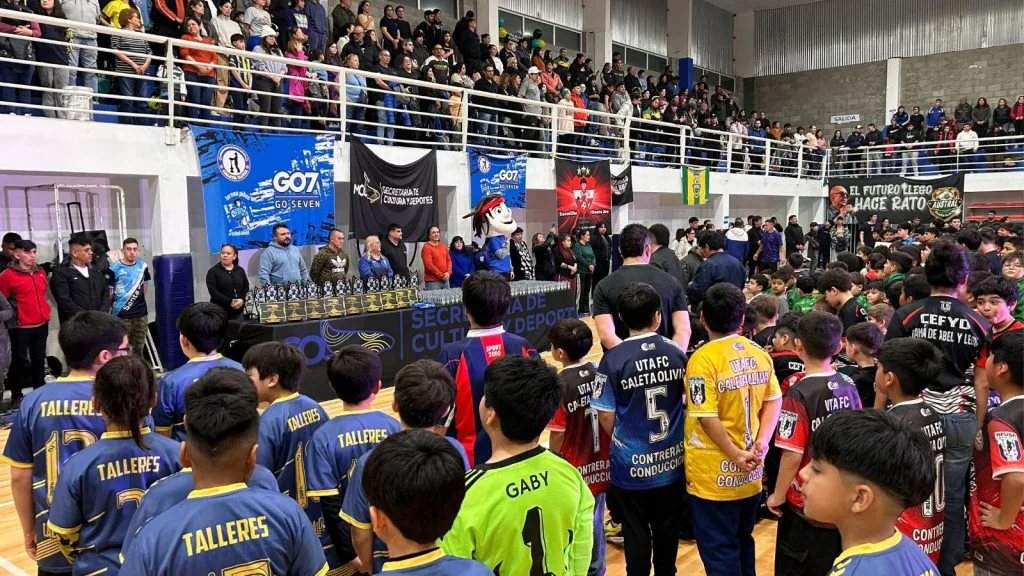 Cierre exitoso del Torneo Pibes en Caleta Olivia