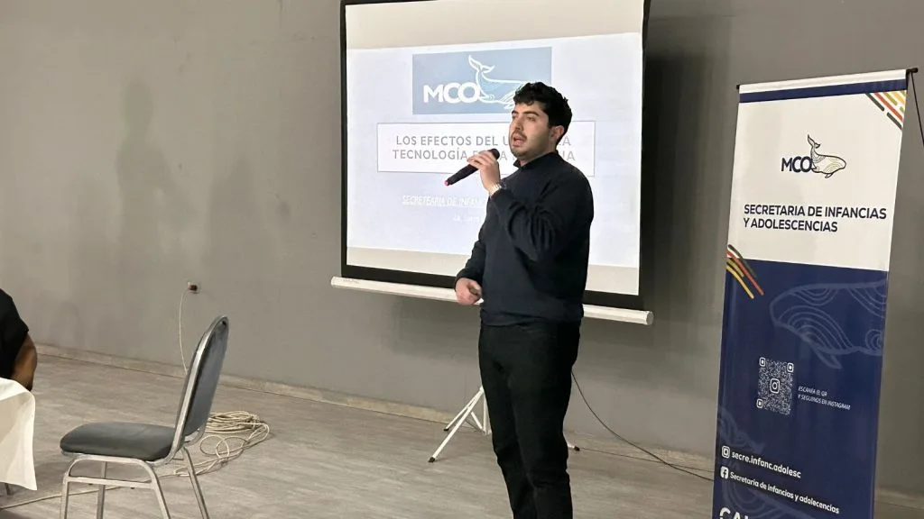 Concientizan sobre el uso responsable de la tecnología en niños