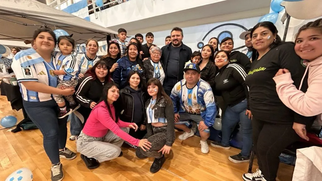 El Mundial en tu Barrio convocó a familias a alentar a la selección