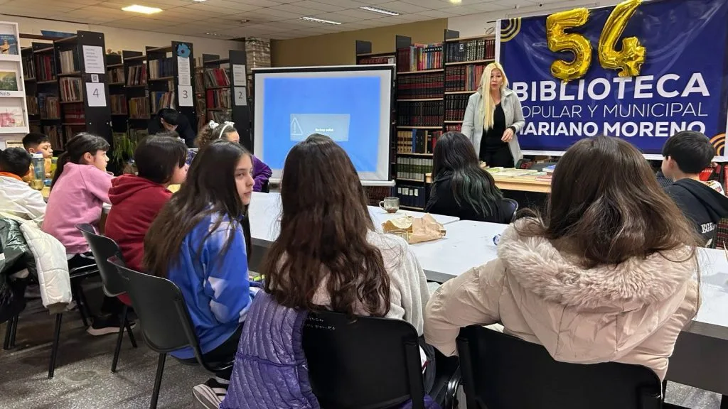 Estudiantes de Caleta Olivia participan en actividades patrias