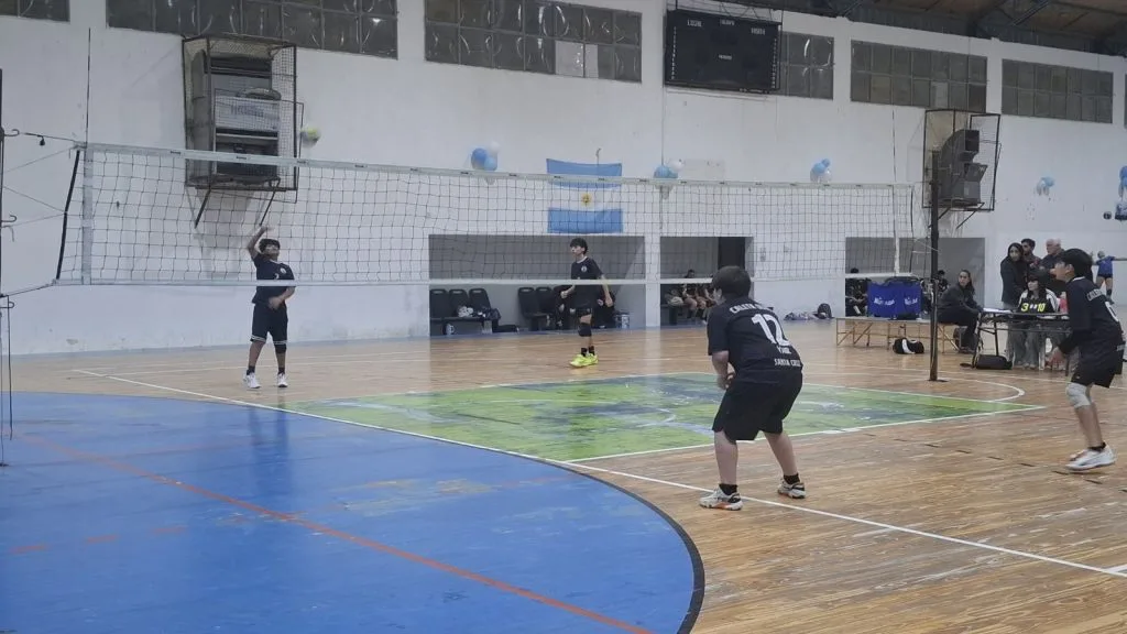 Finales del Beach Vóley en el Gimnasio Municipal de Caleta Olivia