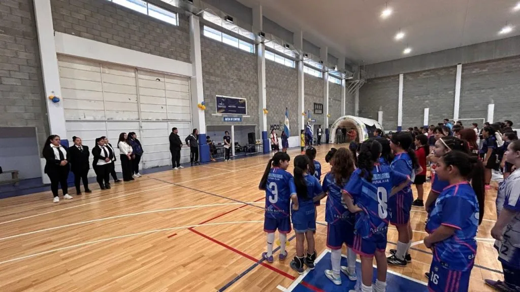 Fútbol femenino infantil: torneo en Caleta Olivia hasta el 12 de octubre