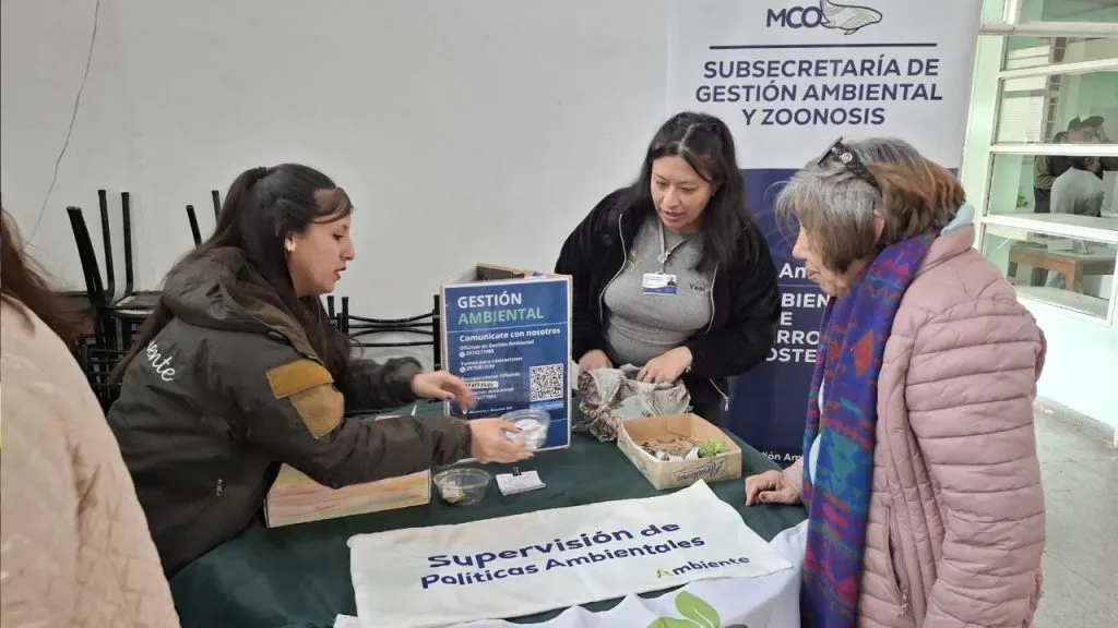 Intercambio de semillas y reciclaje en el Barrio 26 de Junio