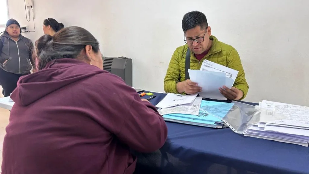 Más de 300 personas gestionaron trámites en el Consulado Móvil