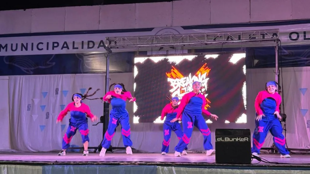 Más de 800 bailarines brillaron en el Encuentro de Danzas Urbanas