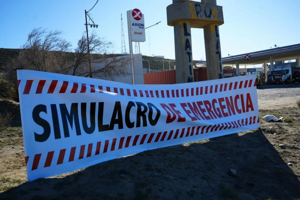 Simulacro de accidente vial en Caleta Olivia mejoró la respuesta de emergencias