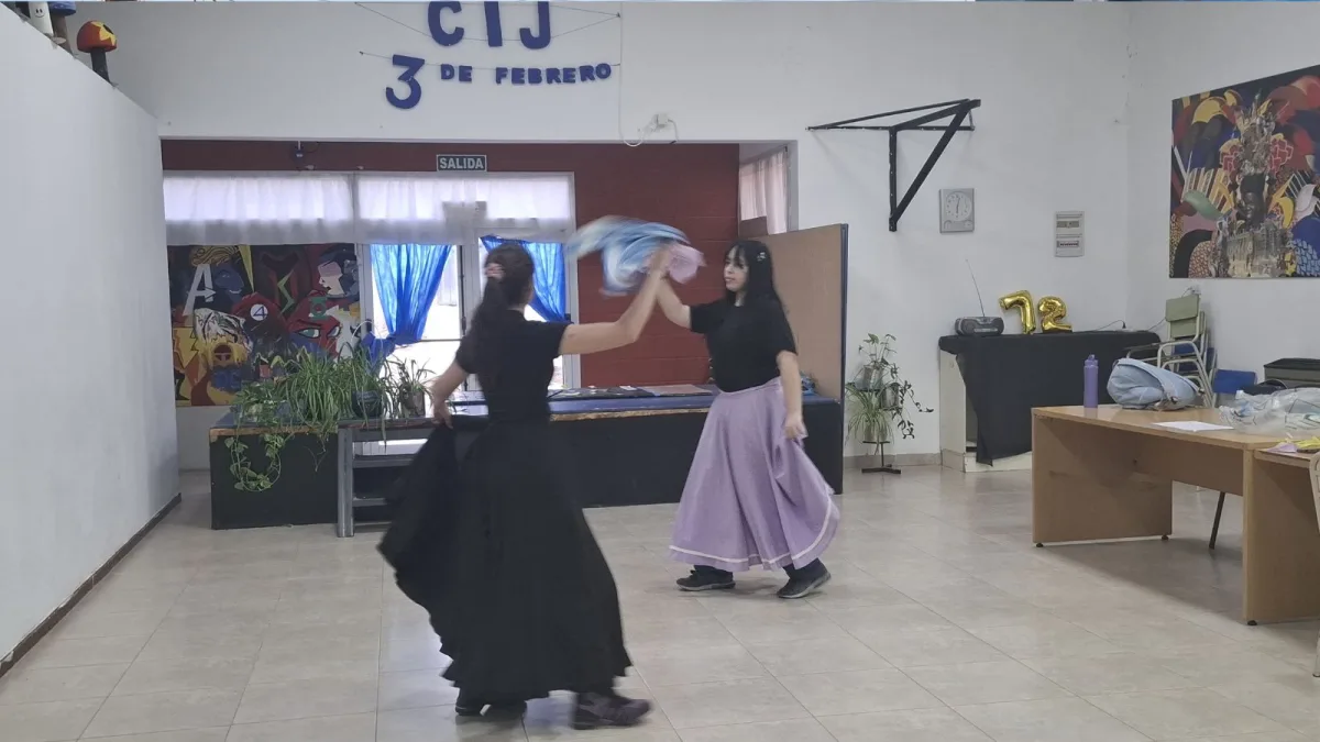 Talleres gratuitos de música y arte para jóvenes en Caleta Olivia