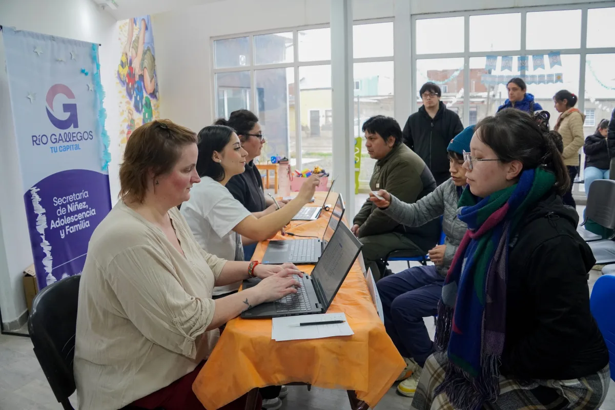 Inician talleres de oficios en Río Gallegos para adultos con alta demanda
