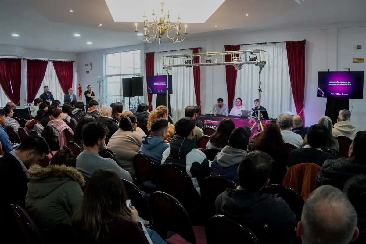 Río Gallegos debatió sobre comunicación y nuevas tecnologías